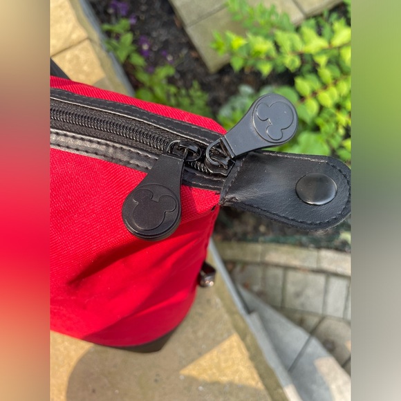 Disney/2 Mickey Suitcase Overnight - Picture 13 of 14